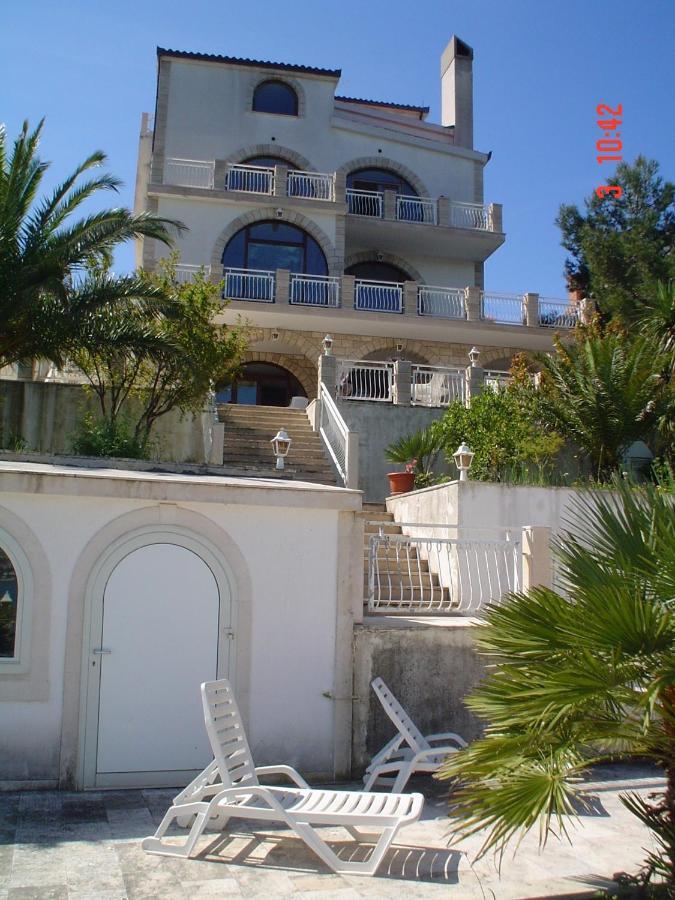 Villa Corona Donji Okrug  Buitenkant foto